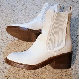 Bandolino Boots